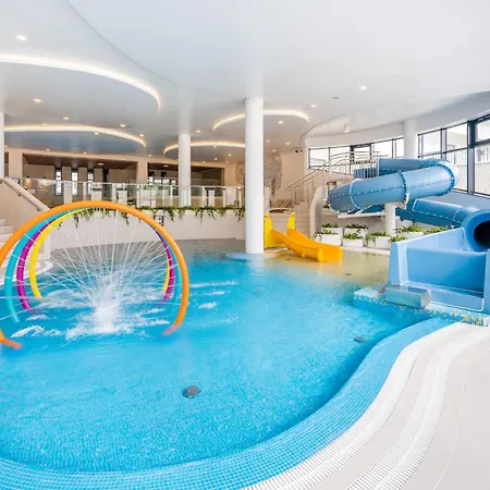 Laba Polanki Aqua Parking, Basen W Cenie * 코워브제크